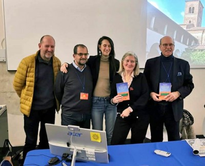 La Caraveo con il presidente dell'associazione Baroni, il socio fondatore Rizza, la nostra socia scienziata alla NASA Emma Gatti e compagno.