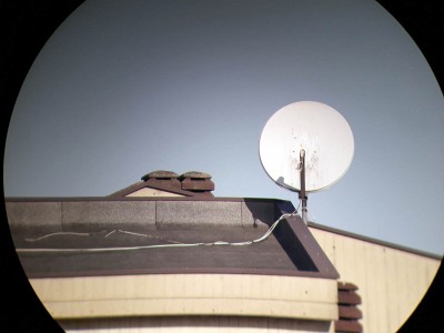 Parabola al centro del campo con bilanciamento del bianco.