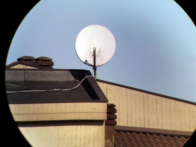 Parabola al centro del campo con bilanciamento del bianco.